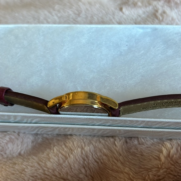 NWOT Disney Watch - Picture 6 of 7